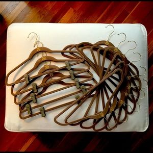 Joy Mangano Camel Huggable Hangers 15 Ct.